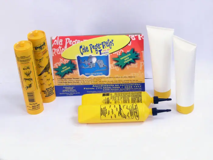 Instalações industriais da Thursan – fábrica de inseticidas em São Paulo